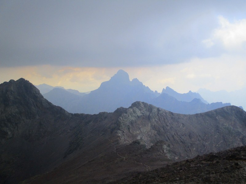 Вид на гору Paglia Orba, "Corsican Matterhorn", 2525 м