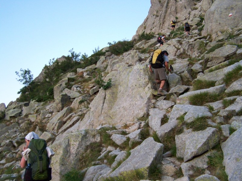 Подъём на перевал Bocca Stazzunara. (Фото для иллюстрации найдено в интернете.)