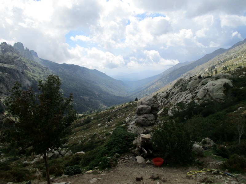 Вид, открывающийся с рефьюжа Usciolu.