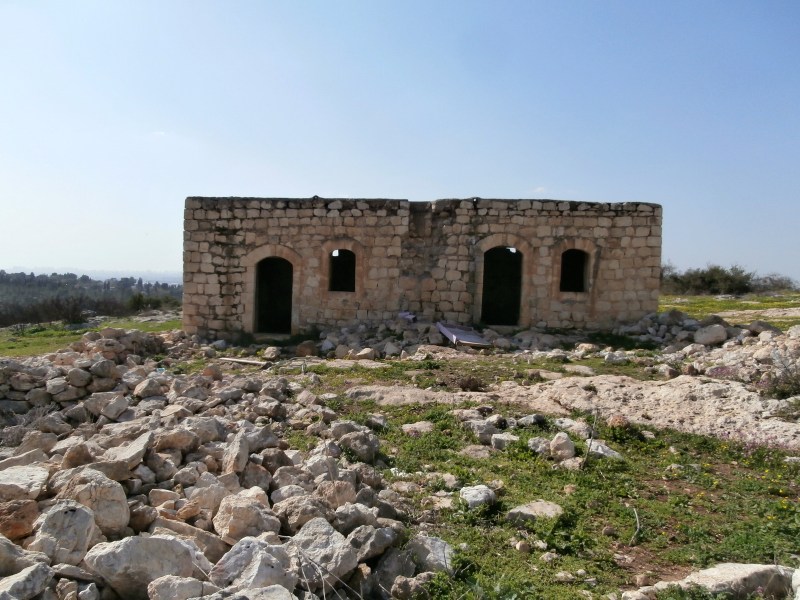 Дом на холме.